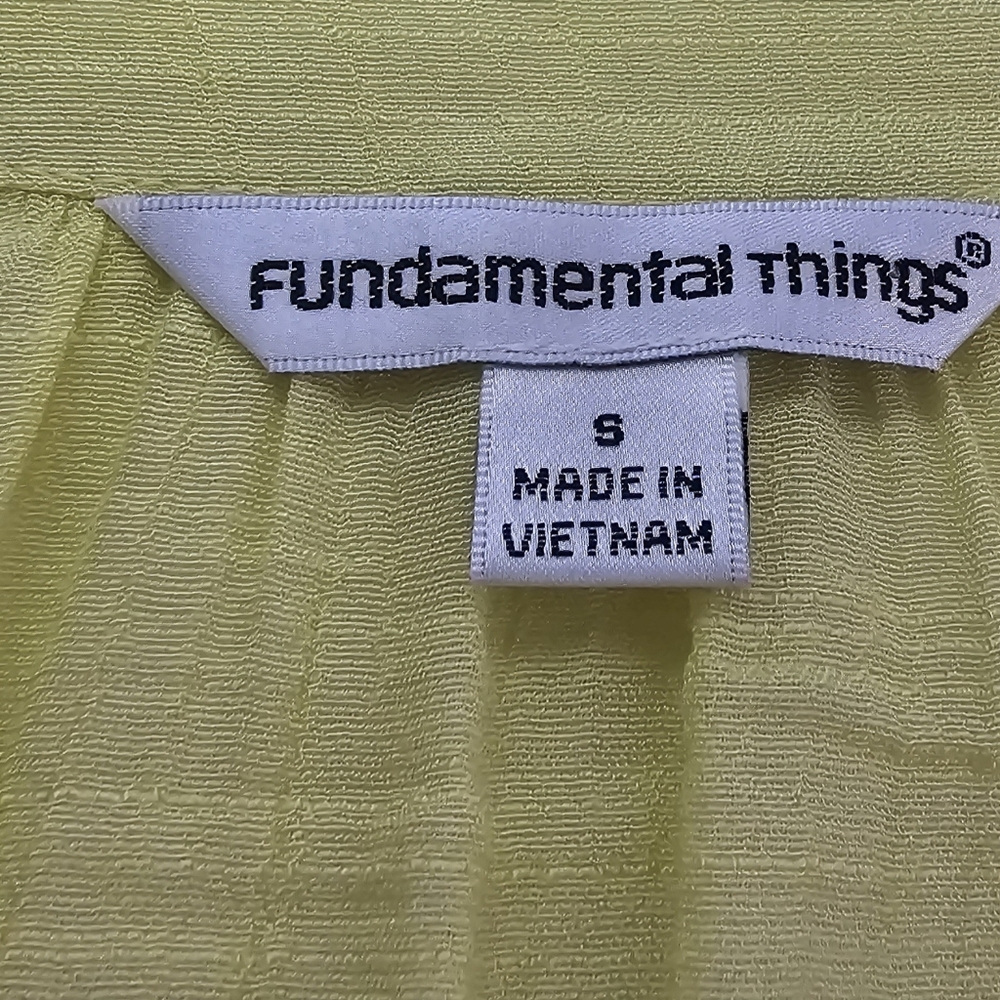 Fundamental Things Limencello Flutter Short Sleeve Lightweight Top Womens Small - Picture 3 of 12